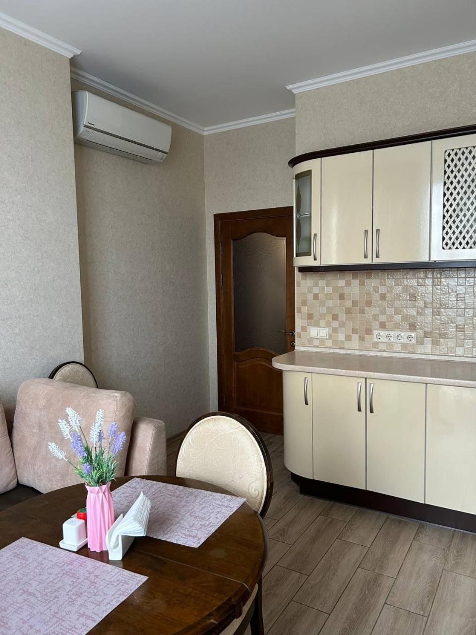 Apart Assistant On Smart Plaza Kiev Dış mekan fotoğraf