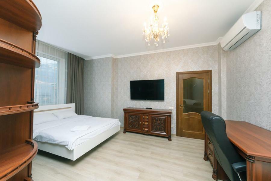 Apart Assistant On Smart Plaza Otel Kiev Dış mekan fotoğraf